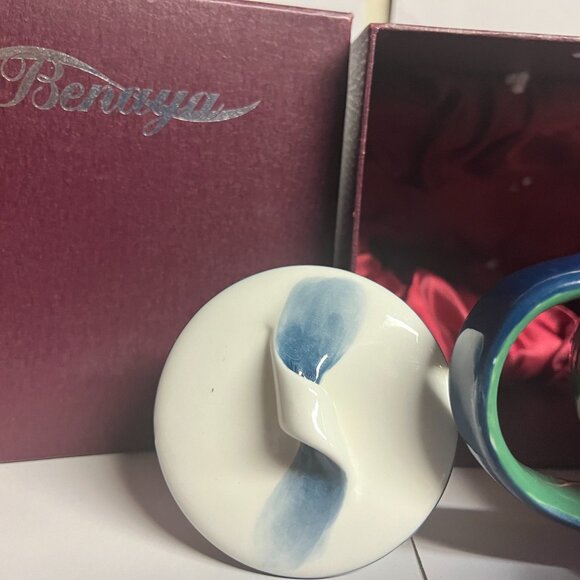 Benaya Fuchsia Garden Teapot - Picture 7 of 9